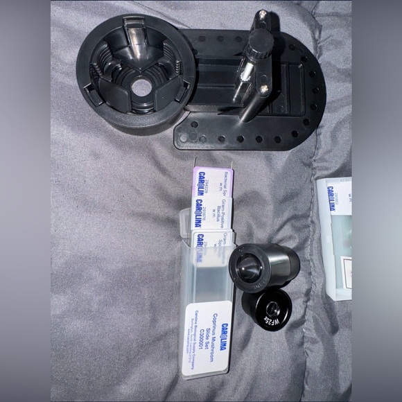 Microscope - Picture 2 of 6